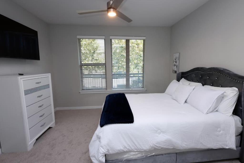 Comfortable Getaway Downtown Htx ヒューストン エクステリア 写真